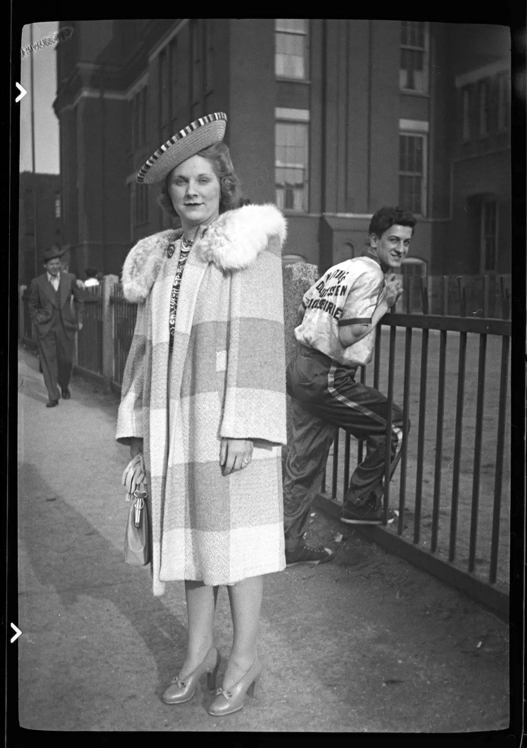 Joan|一个世纪前的黑白底片，藏在父亲鞋盒里的芝加哥回忆