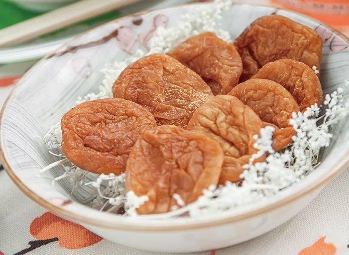 口味|越吃越上头！10款淘宝网红零食推荐