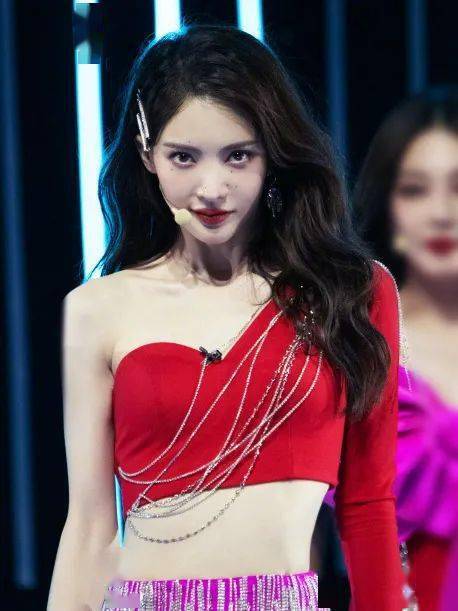 女生|金晨的点痣妆，长在了我的审美点上