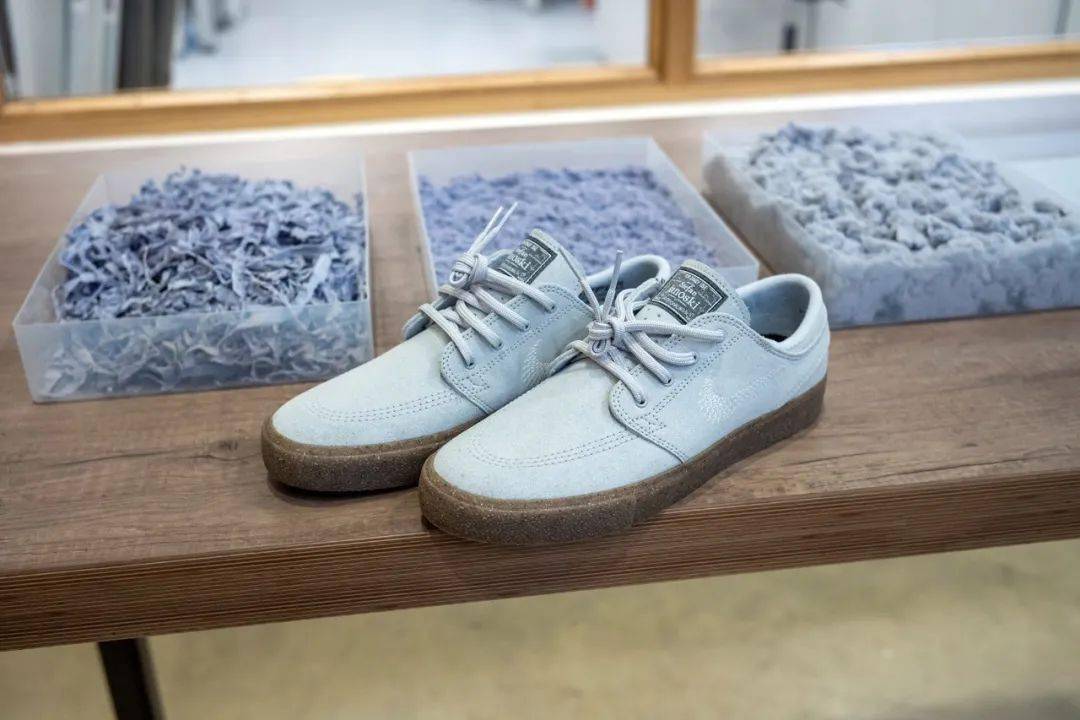 Scott|潮事 | Travis Scott 会抱着麦乐鸡块睡觉吗？