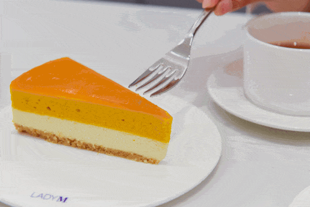 duang~duang~的触感,qq弹弹每一口都恰到好处,浓郁的芒果味让这份甜蜜