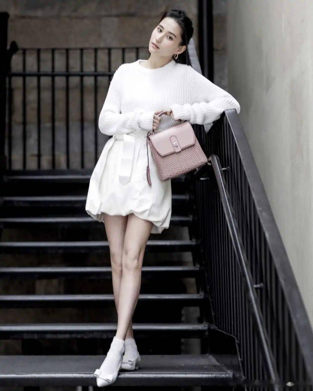 窦骁|赌王千金何超莲和窦骁要修成正果了？她可能是最“接地气”的大小姐了！