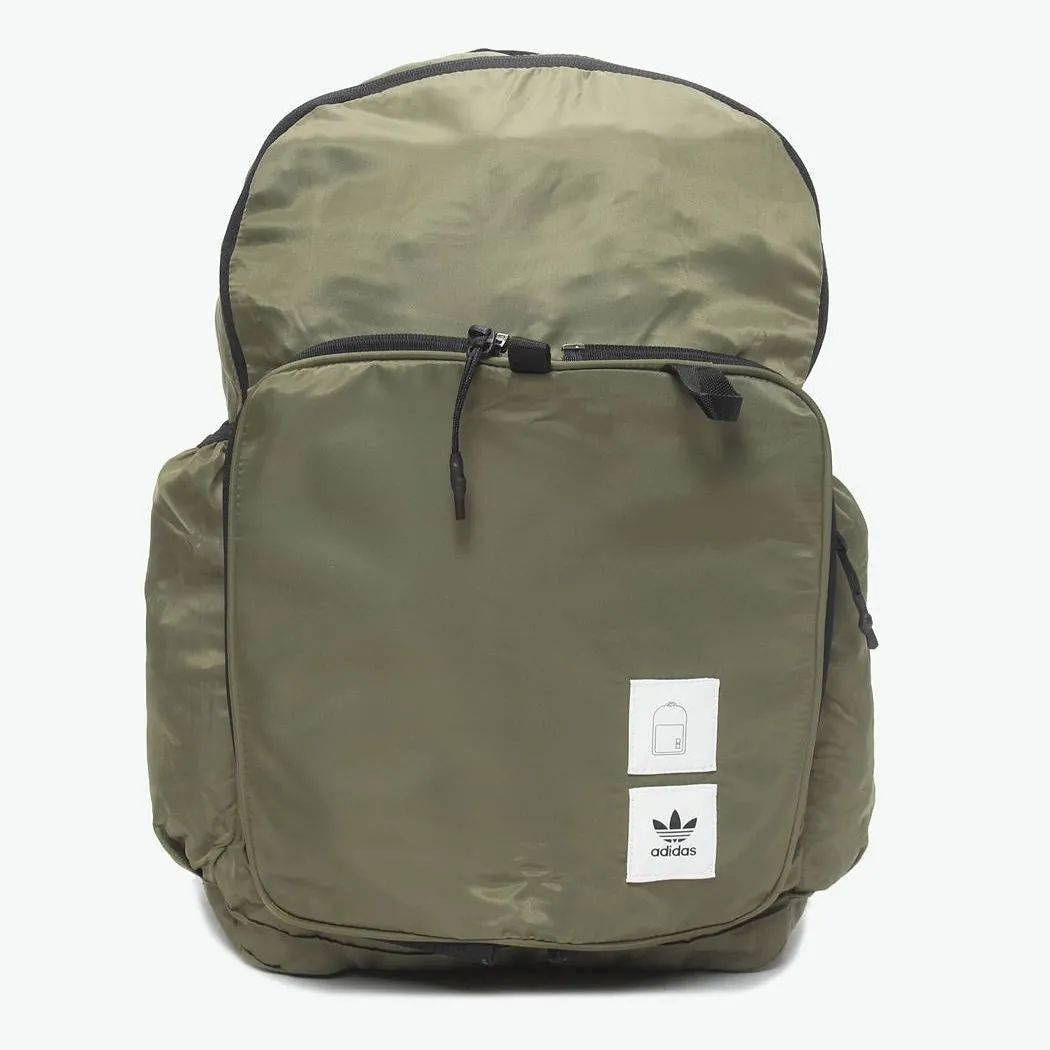 造型|最烂大街的男生双肩包你中招了吗？