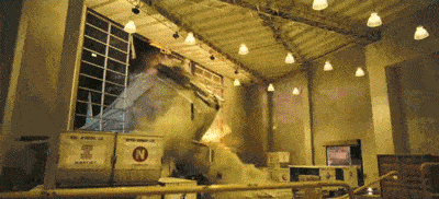 《信条》争分夺秒,时空逆转!