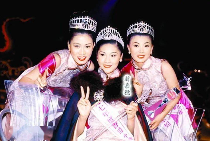 帝王|香港第一阔太：非帝王绿翡翠不戴，丧夫反赚100亿！就连四太见她都低头！