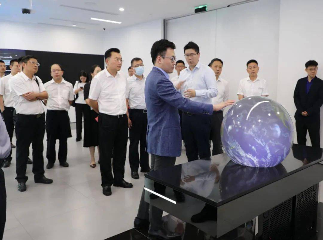 集团党委副书记,总经理李军杰率改革转型专题考察团队赴上海考察交流