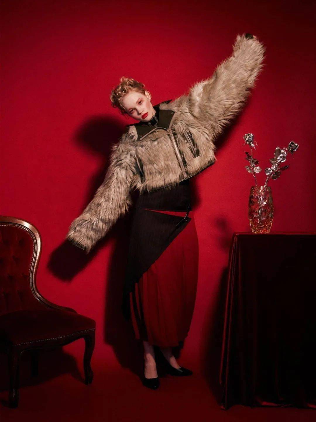 Pose|做过DJ、搞过造型！Pameo Pose用「天鹅湖」延伸复古美学