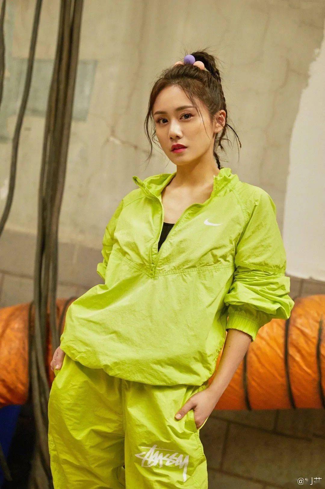 造型|百变头发造型,带你走进不同场所