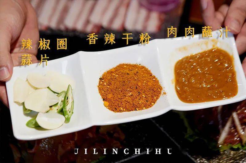 店里|在教室里吃烤肉！6.8折还送肉送饮料！