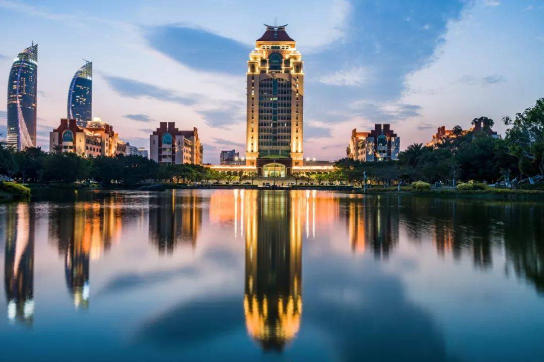 实力|个个实力不俗！你最想上哪所......中国30所高颜值大学