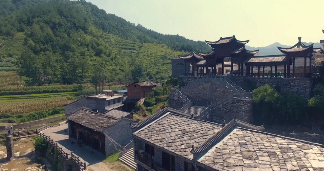 安康石泉有多少人口_石泉老街图片(3)