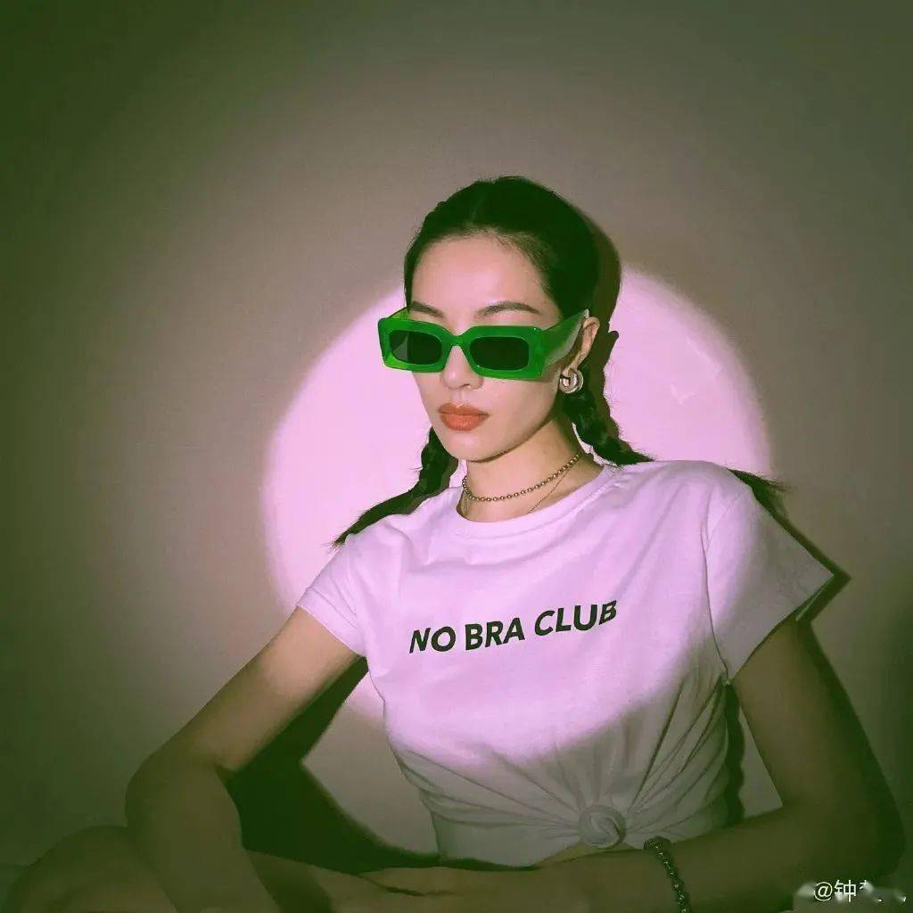 版酷|王霏霏何穗版酷女孩拍照指南,点击获取纯干货!