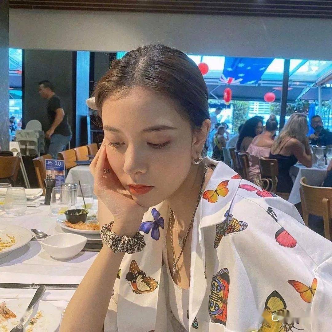 宝石|看完宋妍霏的小红书，就想马上去扒她的首饰盒！