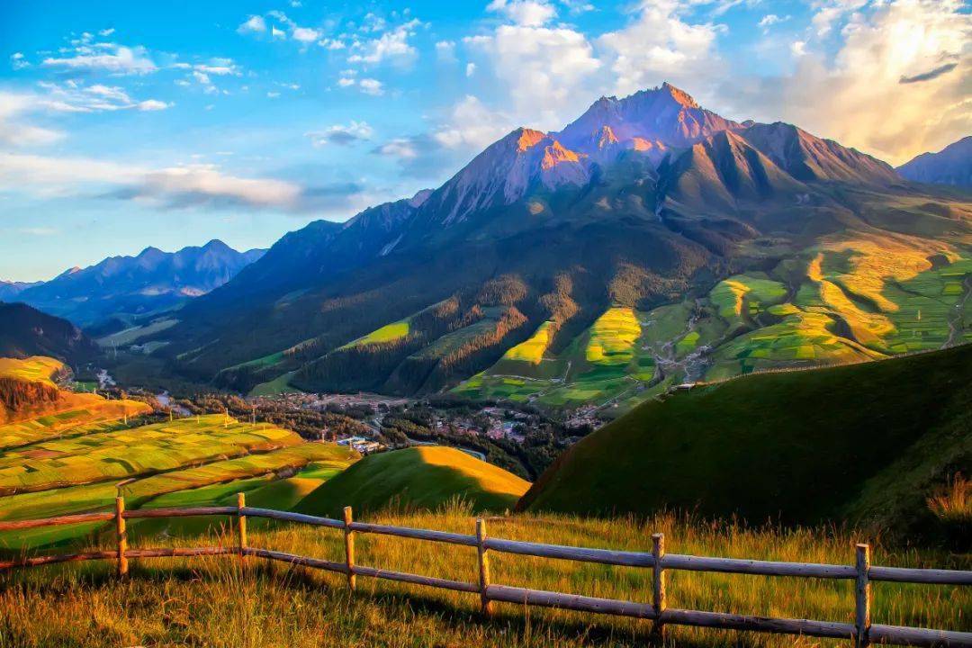 中国最美风景拍照 2aefc4febbda4abb8d4f163ba73e3ddd.jpeg