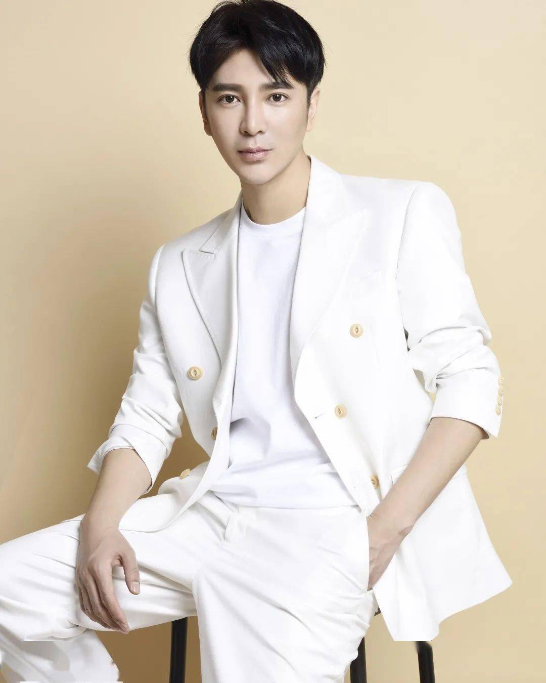 时尚|孟佳成团后时尚资源好到逆天 还不是因为私下这些“小动作”！