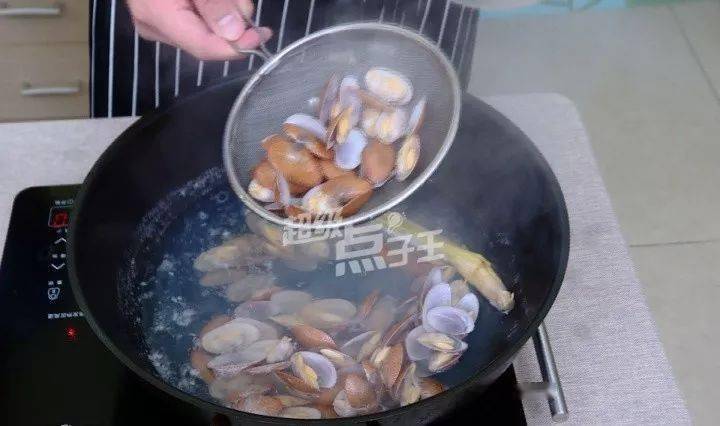 子姜怎么凉拌好吃 12ce00ee8a53436989e108aab94d6ad8.jpeg