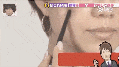 鲜肉|49岁闫妮“换脸”后爆红,还和当红小鲜肉谈起了恋爱,网友:全是装的!