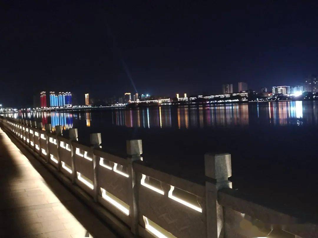 灯光夜景,点亮于都河畔!