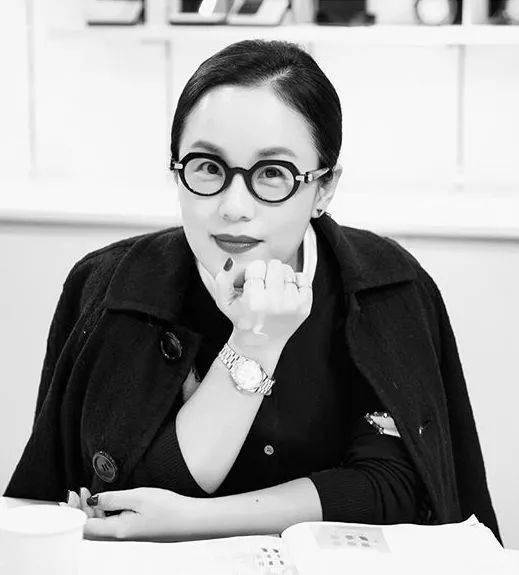 郑瑄茉|BLACKPINK回归造型都是天价？深扒明星化妆师用什么！