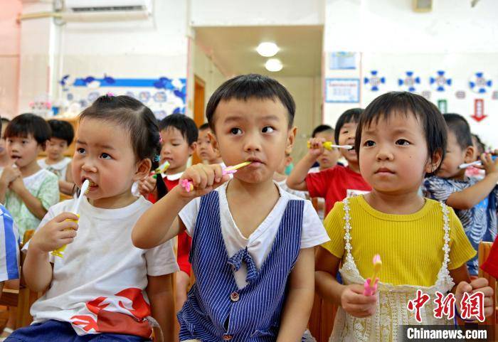 侨乡|福建侨乡小朋友从小爱牙护牙