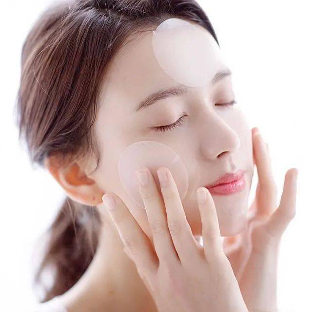 肌肤|水光妆升级版来了,又美又立体的海豚玻璃肌你听过吗?