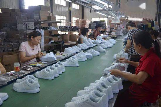 款式|德尔惠专业儿童运动鞋,全场低至45元起!各类运动鞋,单鞋,男女宝款式都很多!