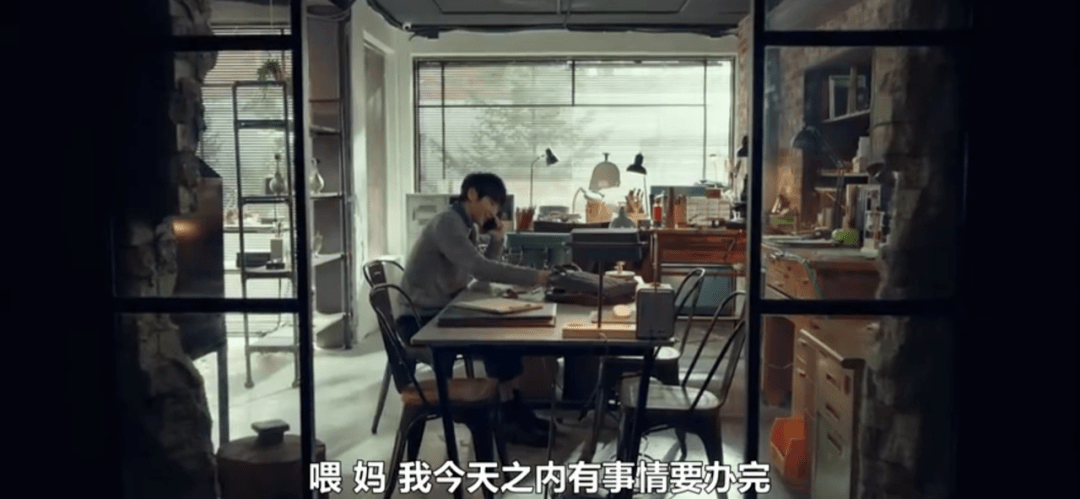 风太暖|年度高分韩剧《恶之花》,李准基家的工业风太暖!