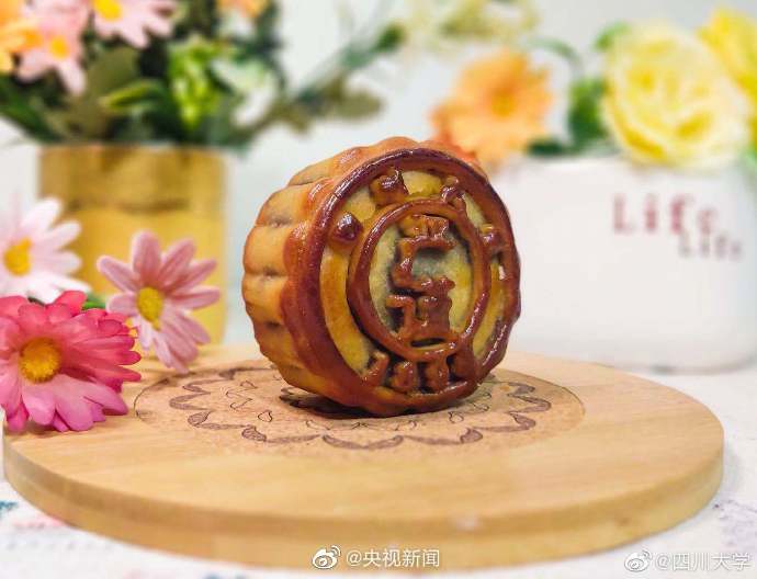 高校|高校中秋月饼来啦！有你学校的吗？