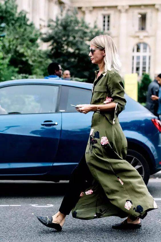 小黑|小白鞋真的烂大街了！这双鞋比它潮10倍！