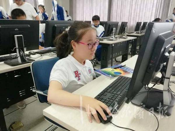 小淼|“渐冻症”冻不住求学梦！2岁就被确诊，今年她考上了黑大