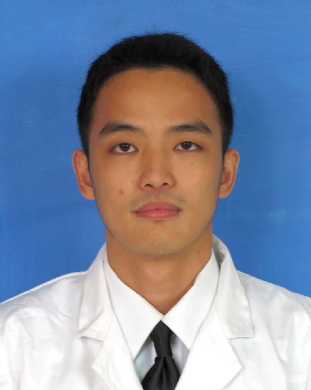 手臂|尿毒症老人求助：透析手臂血管通往心脏的“路”窄了！医生用小小球囊疏通“生命线”