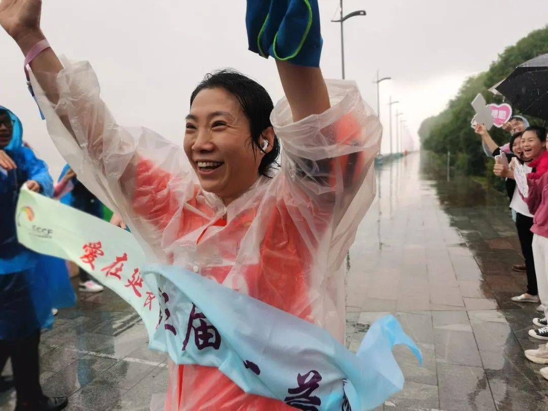 风里|风里雨里，我们如约在这里