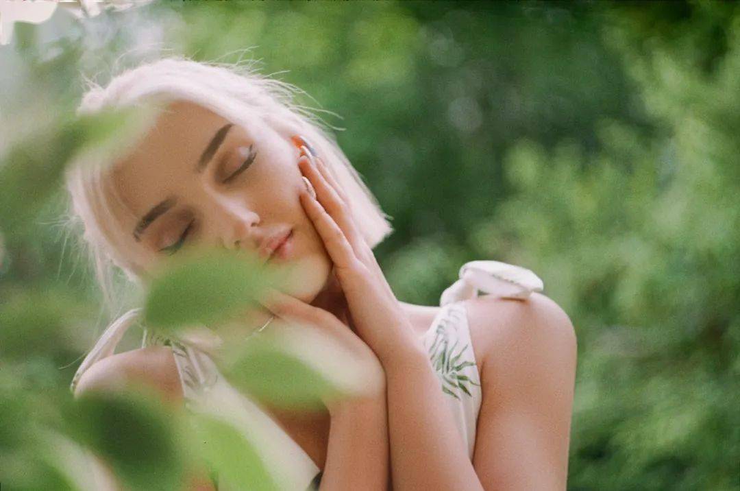 公主|迪士尼抓错了在逃公主？网友：是，真公主正在俄罗斯当女王！