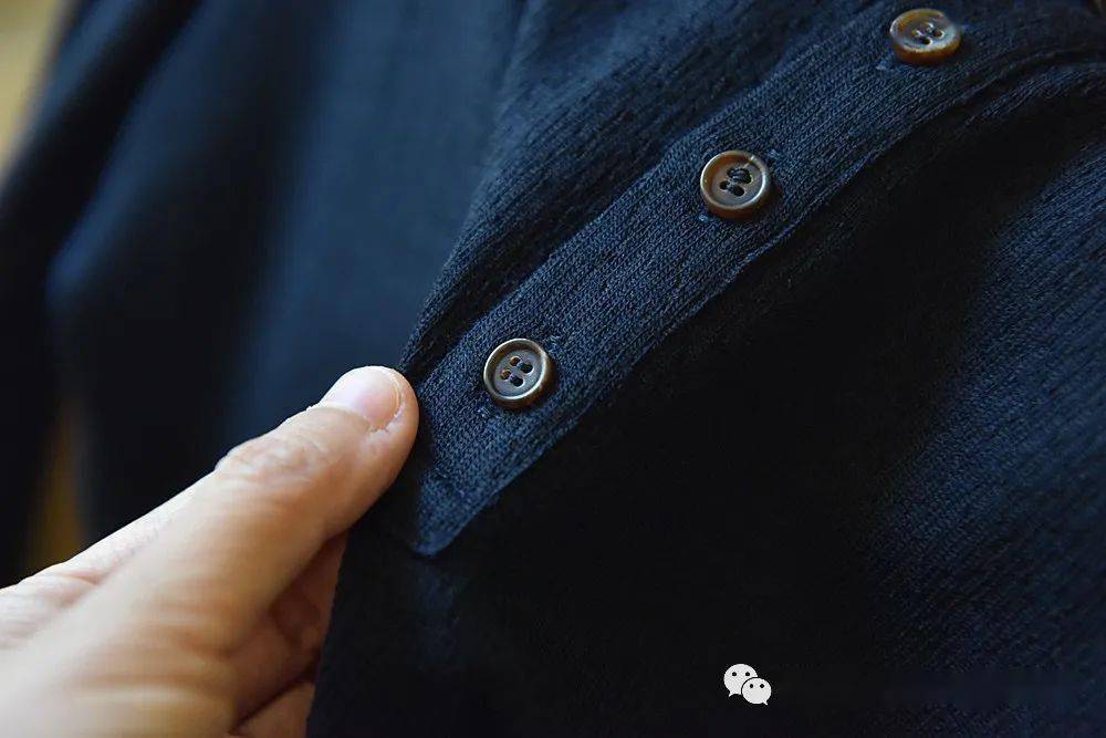 字母|福利 | 初秋原货精品：MM字母T恤，大牌条纹针织衫，V家POLO衫