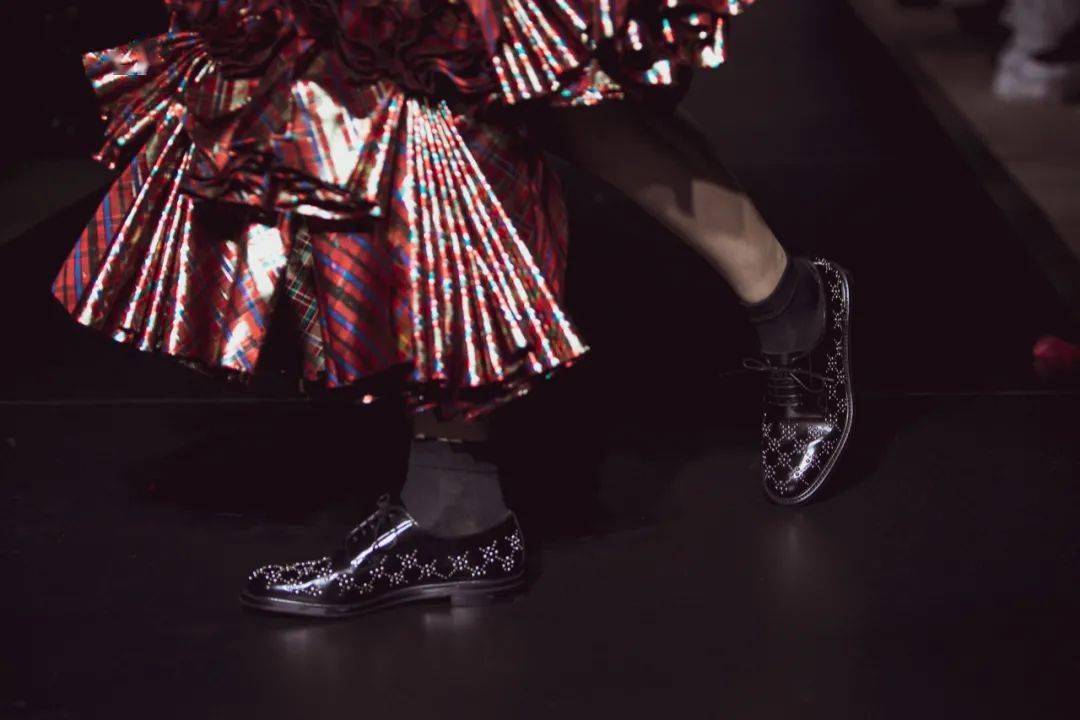 眼镜|易烊千玺眼镜杀！一大批新品来报到！