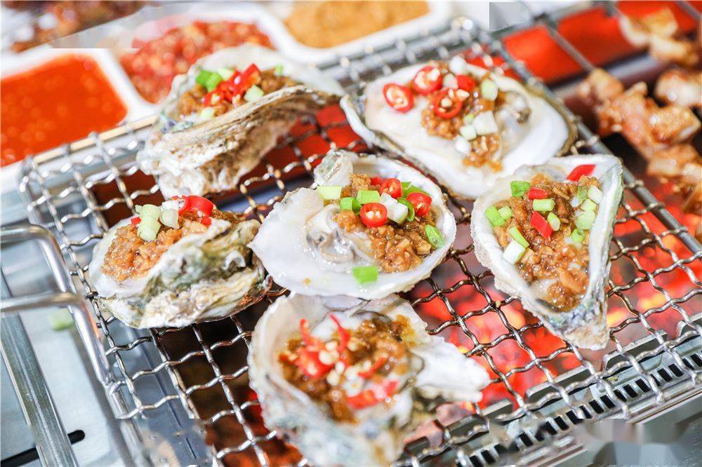 韩缘|69.9元抢！价值150元「韩缘烧烤城」自动烧烤套餐！30荤串+10素串+烧烤伴侣+锡纸金针菇+凉菜+饮品！