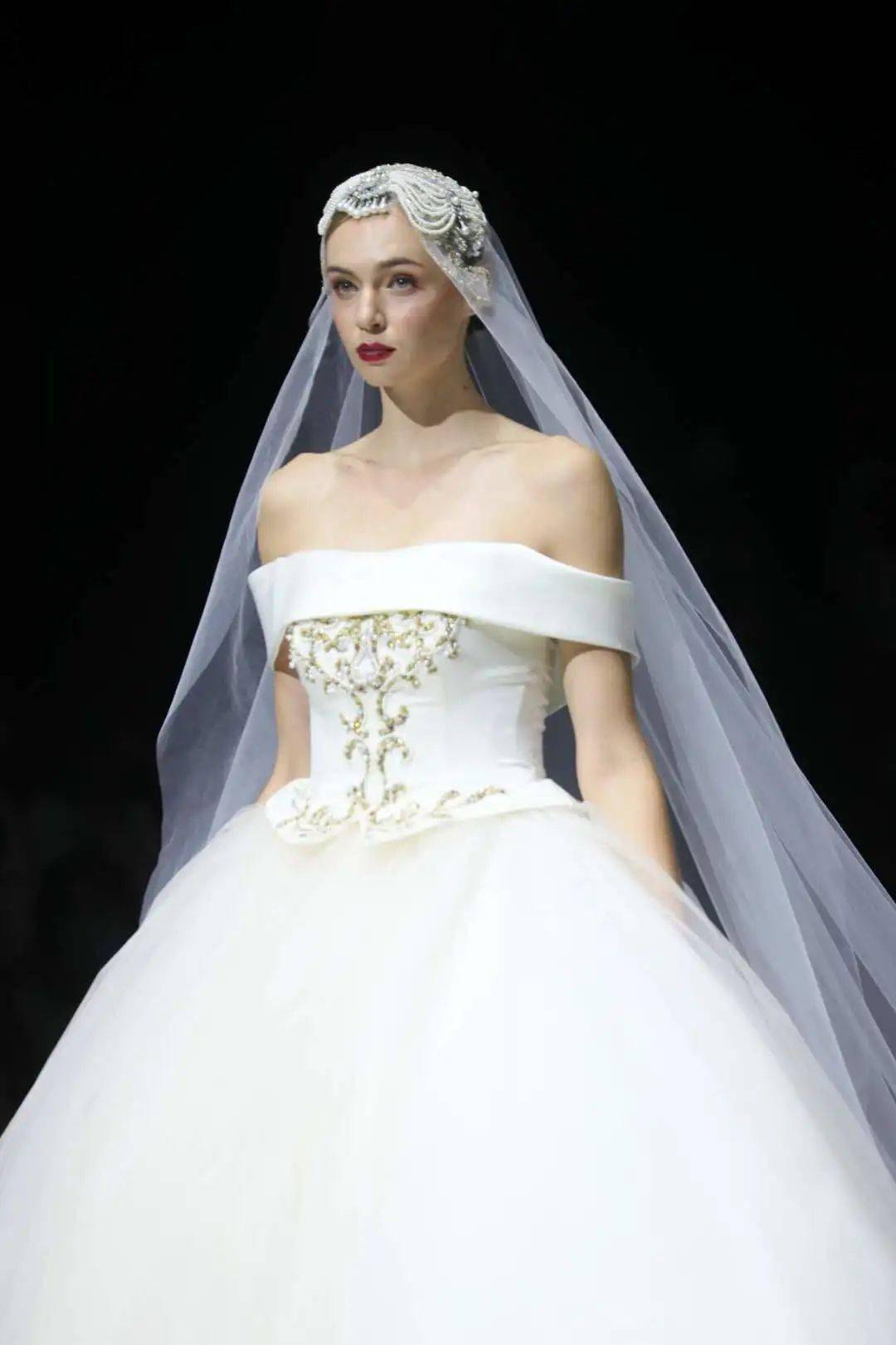 大连|久等了！婚纱大秀登场！