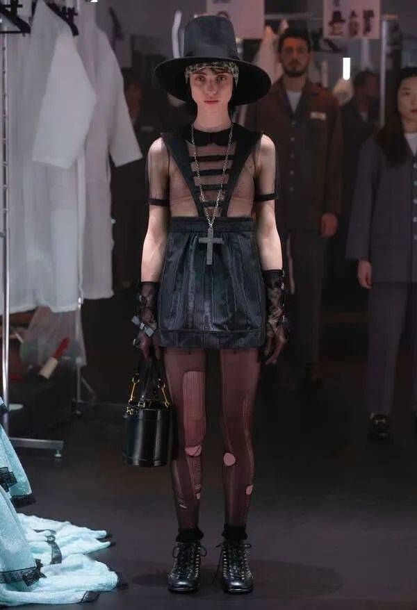 Michele|去秀场后台看秀？这波儿骚操作你服不服？