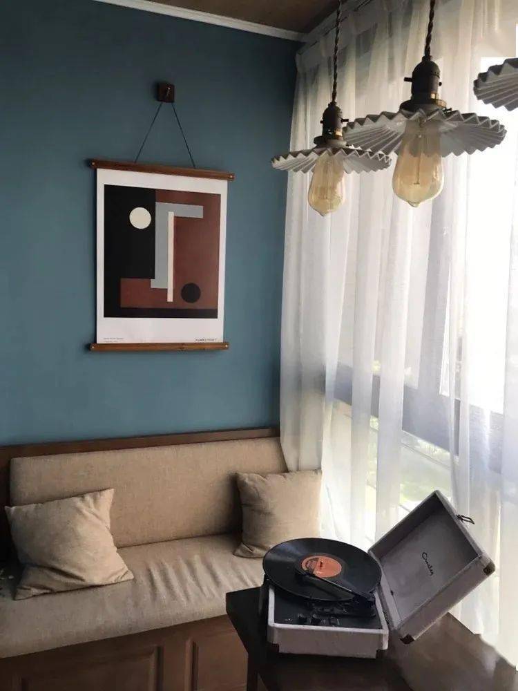 照片|显穷大白墙+网红装饰画=悲剧！