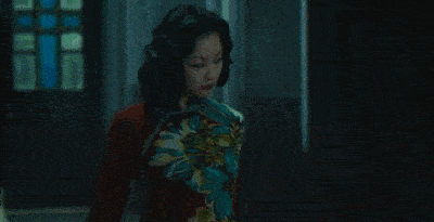 徐峥|37岁穿旗袍秀“完美腰臀比”征服徐峥，让毒舌章子怡赞不绝口：女人最高级的性感，都藏在这一点！