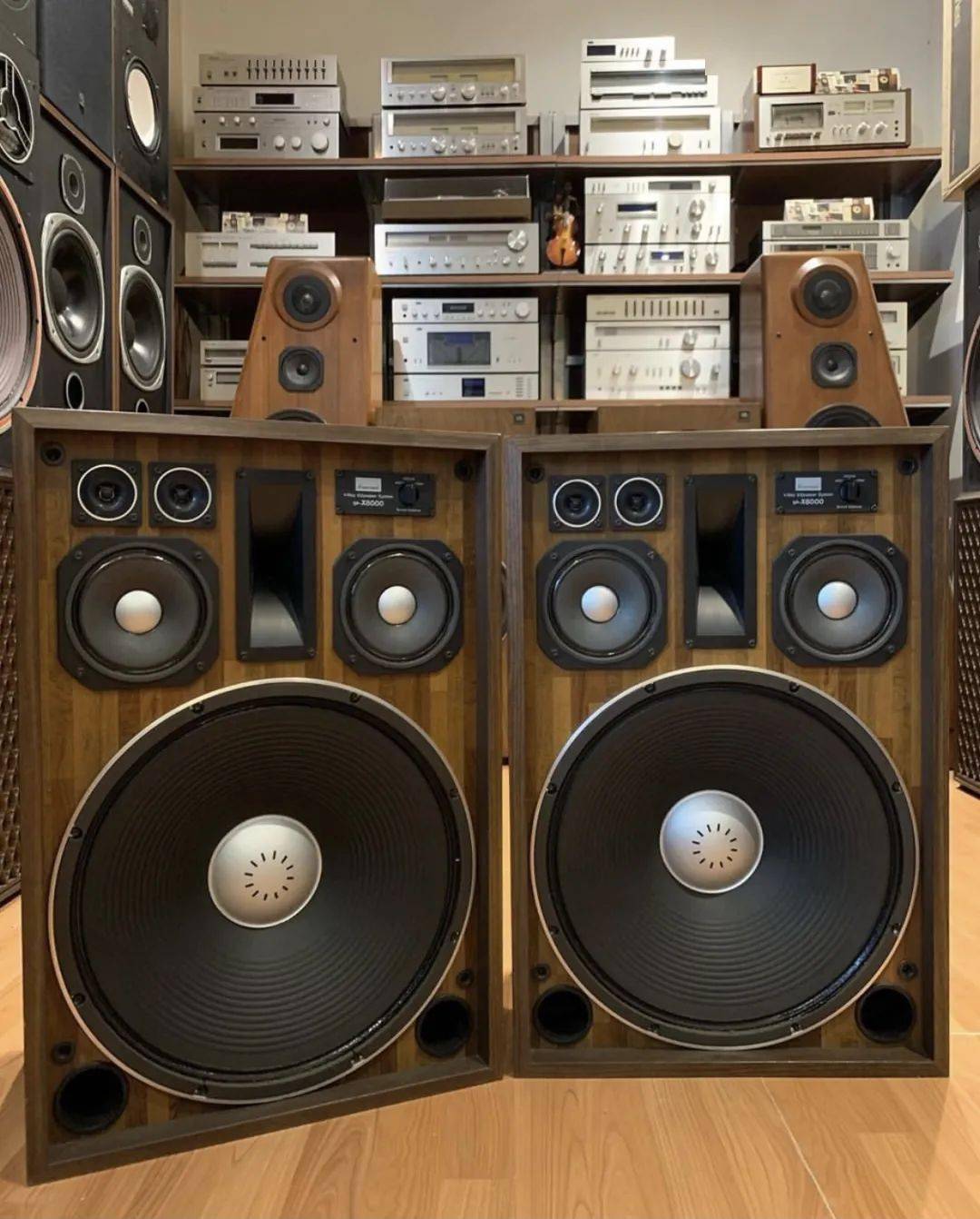 品牌|别再跟着「logo」走了