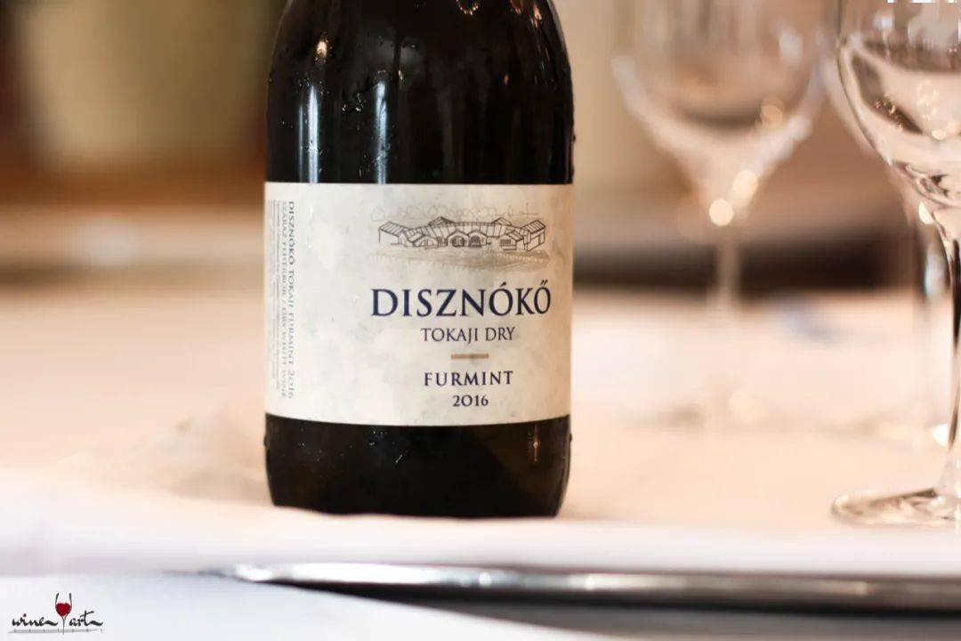 恋人|约会喝什么葡萄酒？这才是恋人间的正确打开方式！