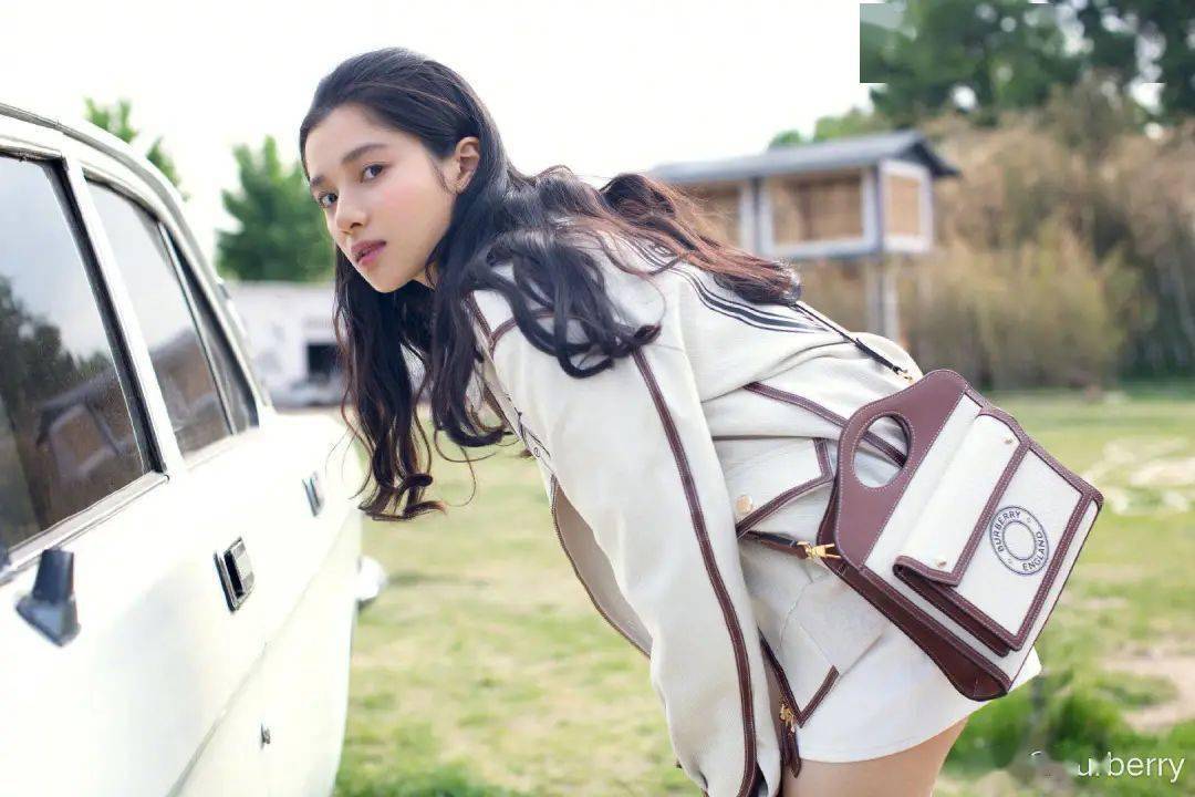 包袋|包包上新合辑,下半年流行的风向标都在这里了!