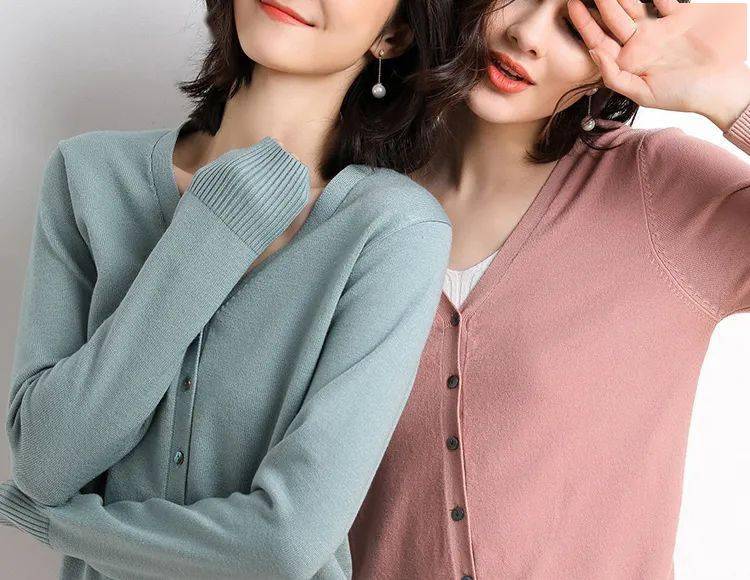 明星|针织开衫又火了!到手才50块,轻松复制明星穿搭,显瘦提气质,美翻了!