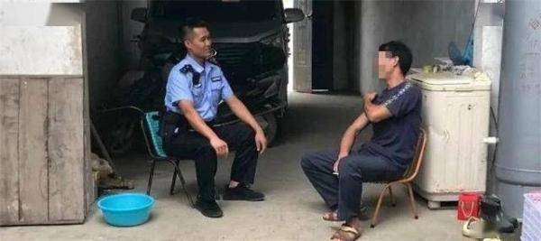 冷战|手机“惹祸”，“冷战父子”被民警重修于好