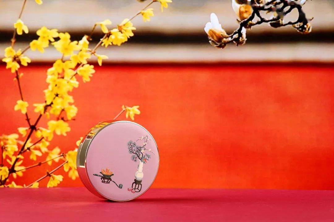 气垫|时隔一年，故宫美妆终于出新品了，美到犯规！