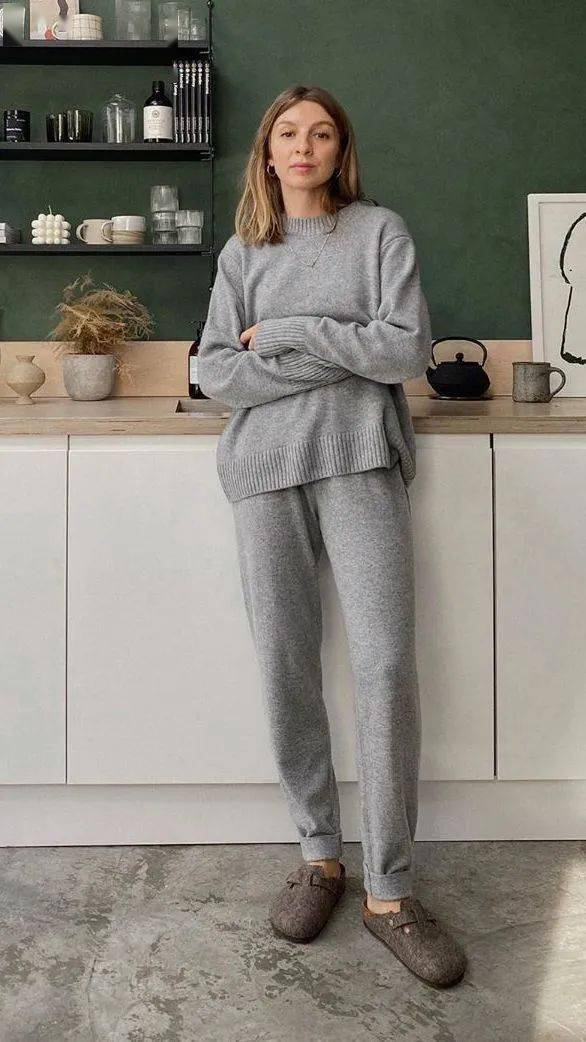 必备|秋天必备的针织,这样穿会更显气质