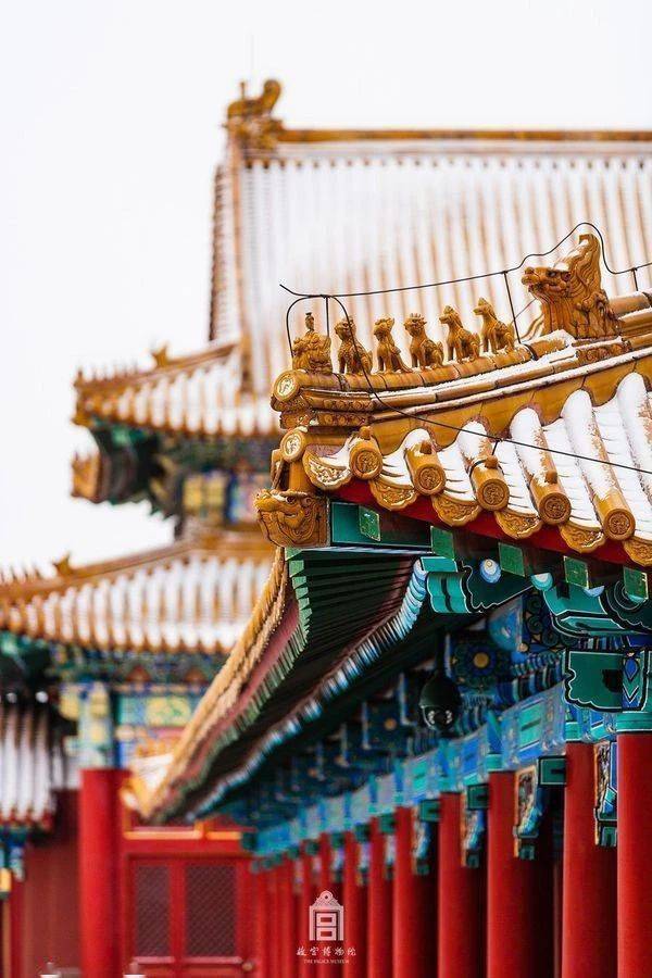 气垫|时隔一年，故宫美妆终于出新品了，美到犯规！