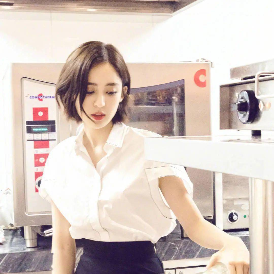 短发|这个女人好迷人！还有什么造型是她驾驭不了的？