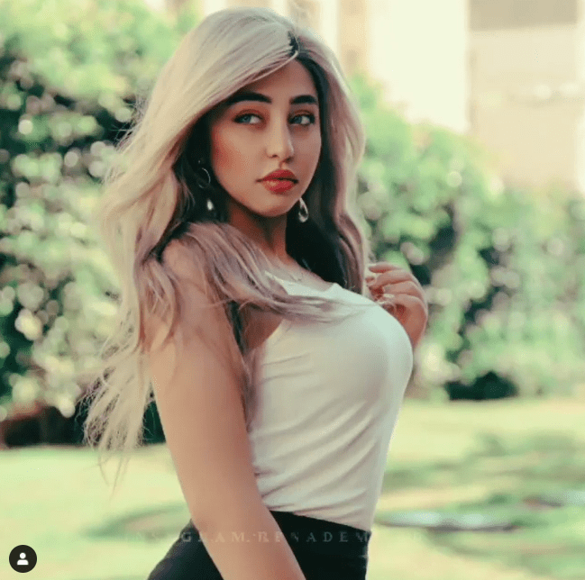 女性|女孩穿性感吊带被判刑！首相：穿这么少，被性侵都是你们自找